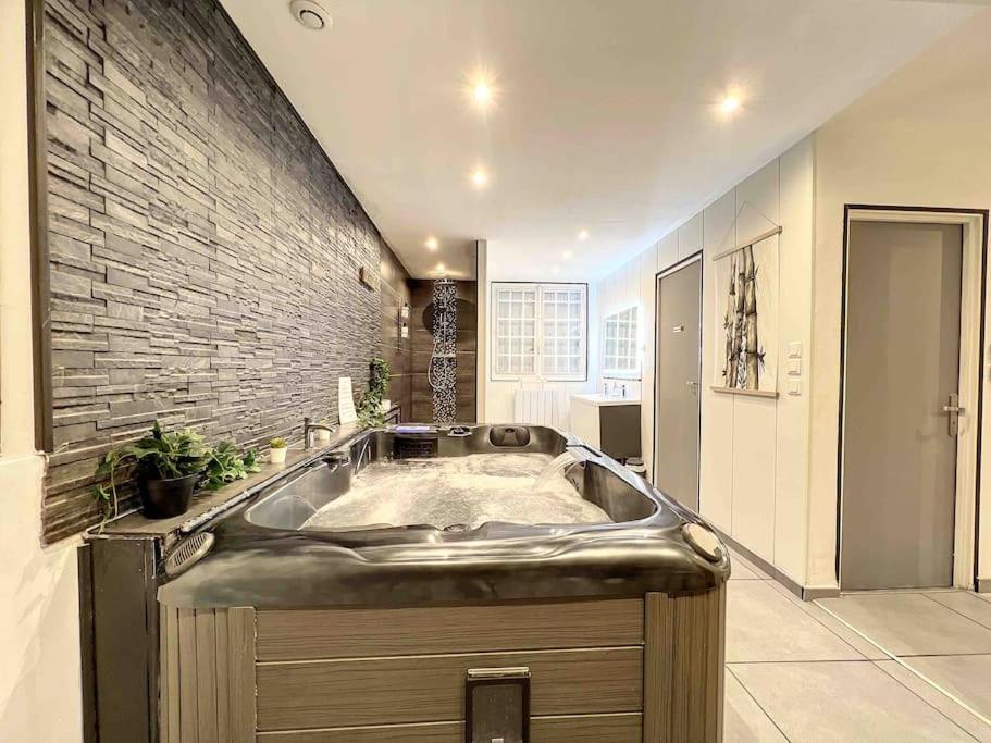 Dream Loft Jacuzzi - Sauna Μπρεστ Εξωτερικό φωτογραφία